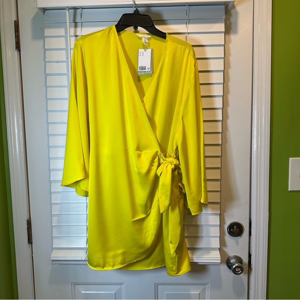H&M Bright Yellow V-Neck Top